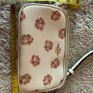 Coach small cross body - light floral